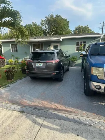 1560 NE 154th Street North Miami Beach FL 33162