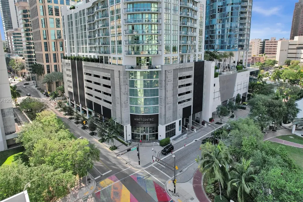 100 E Las Olas Boulevard Fort Lauderdale FL 33301