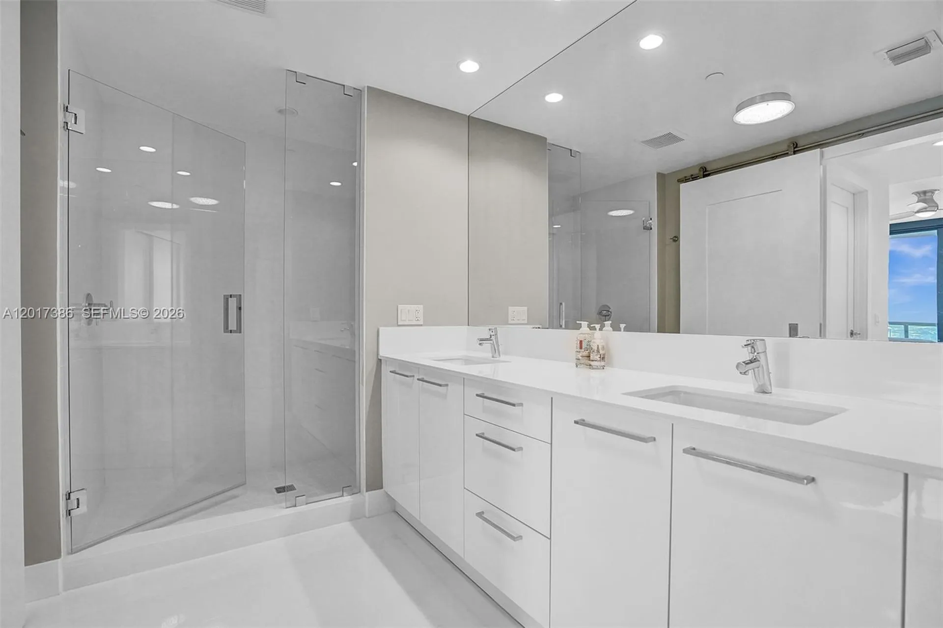 100 E Las Olas Boulevard Fort Lauderdale FL 33301