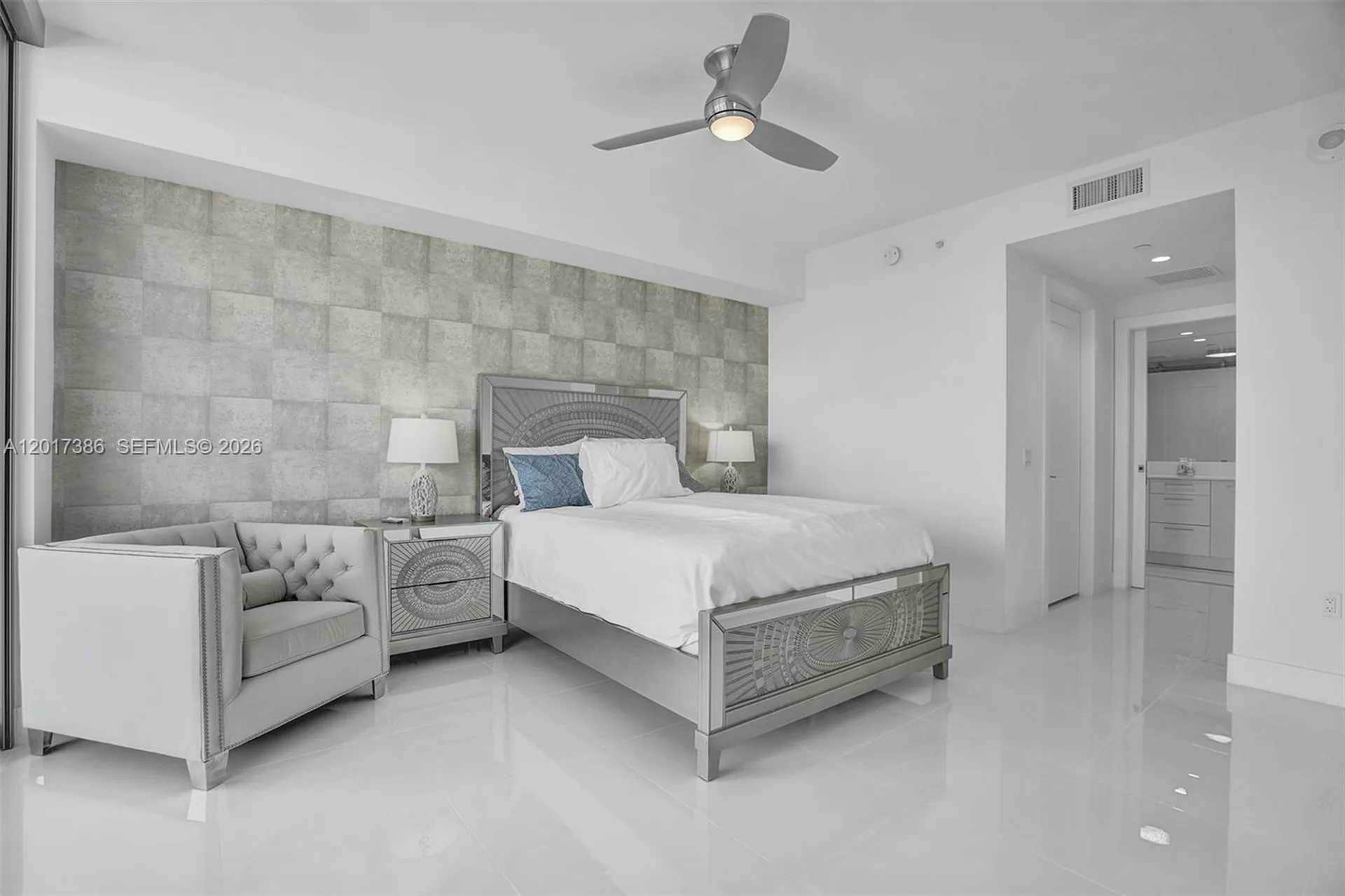 100 E Las Olas Boulevard Fort Lauderdale FL 33301