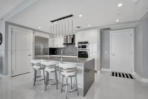 100 E Las Olas Boulevard Fort Lauderdale FL 33301