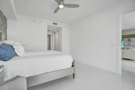 100 E Las Olas Boulevard Fort Lauderdale FL 33301