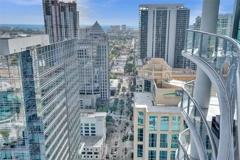 100 E Las Olas Boulevard Fort Lauderdale FL 33301