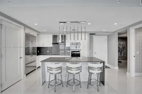 100 E Las Olas Boulevard Fort Lauderdale FL 33301