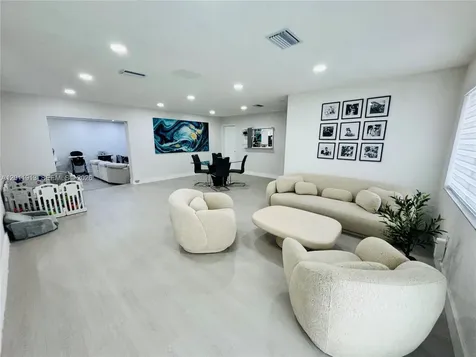 75 SW 18th Avenue Homestead FL 33030