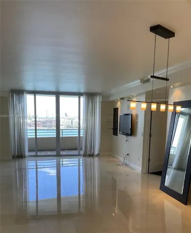 848 Brickell Key Drive Miami FL 33131