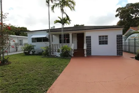 5580 SW 2nd Street Miami FL 33134