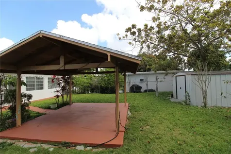 5580 SW 2nd Street Miami FL 33134