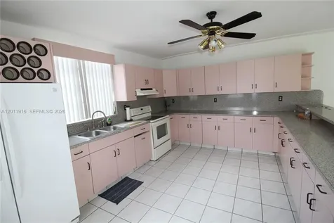 5580 SW 2nd Street Miami FL 33134
