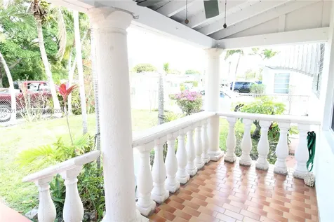 5580 SW 2nd Street Miami FL 33134