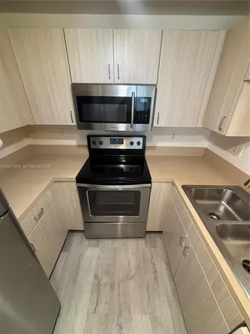 185 SE 14th Terrace Miami FL 33131