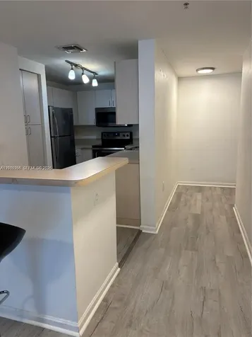 185 SE 14th Terrace Miami FL 33131