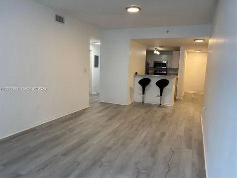 185 SE 14th Terrace Miami FL 33131