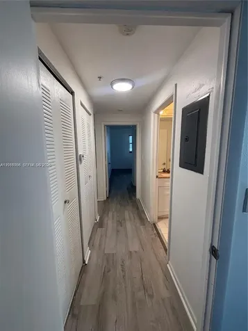 185 SE 14th Terrace Miami FL 33131