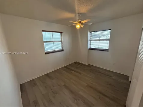 185 SE 14th Terrace Miami FL 33131