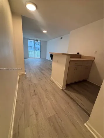 185 SE 14th Terrace Miami FL 33131