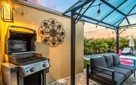 2117 Longwood Road West Palm Beach FL 33409