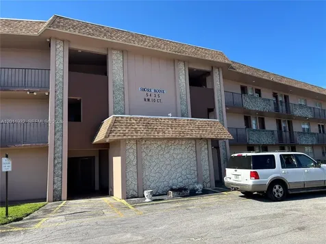 5435 NW 10th Court Plantation FL 33313