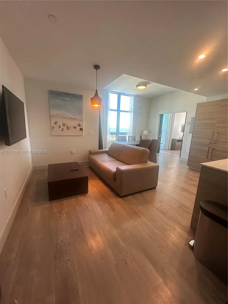 777 N Ocean Drive Hollywood FL 33019