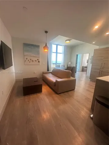 777 N Ocean Drive Hollywood FL 33019