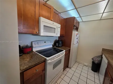 8180 Geneva Court Doral FL 33166