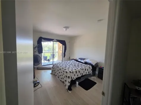 8180 Geneva Court Doral FL 33166