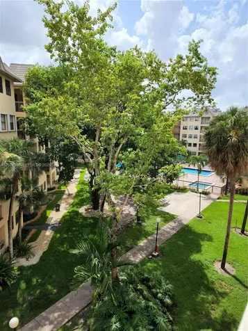 8180 Geneva Court Doral FL 33166