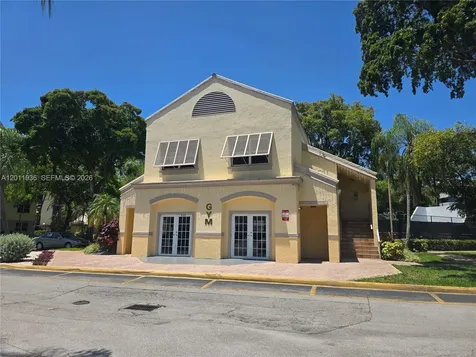 8180 Geneva Court Doral FL 33166