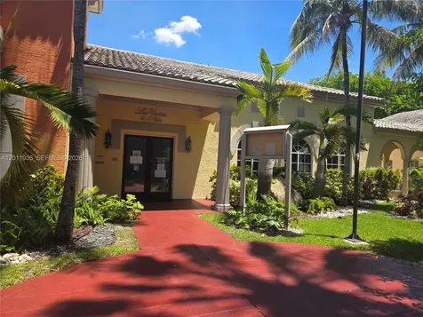 8180 Geneva Court Doral FL 33166