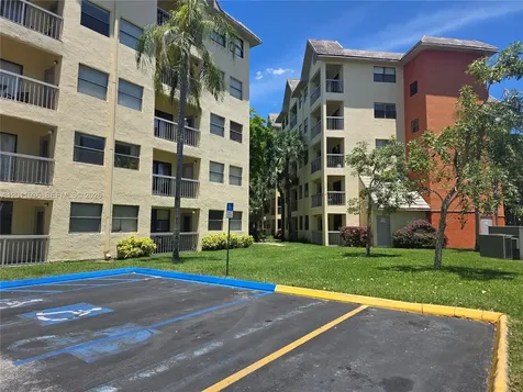 8180 Geneva Court Doral FL 33166