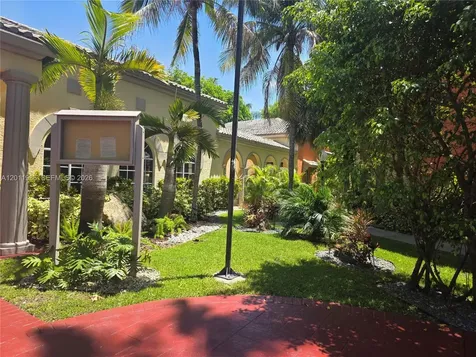 8180 Geneva Court Doral FL 33166