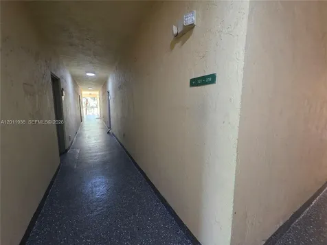 8180 Geneva Court Doral FL 33166