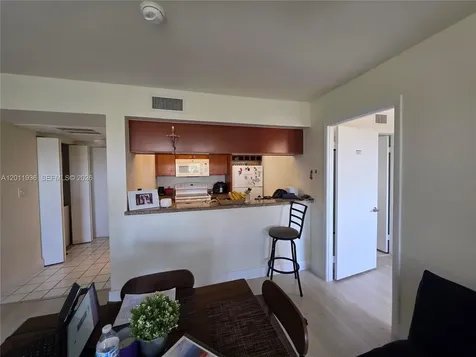 8180 Geneva Court Doral FL 33166