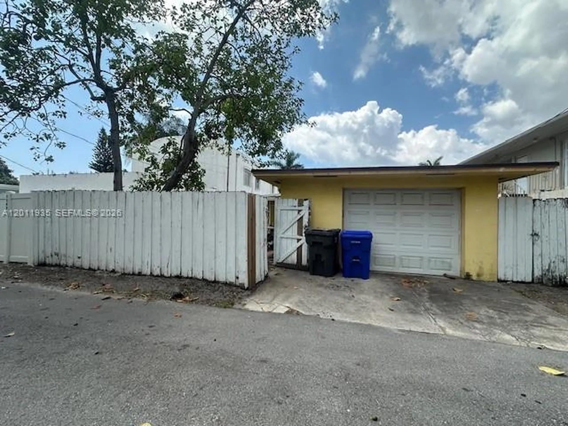 1551 Tyler Street Hollywood FL 33020