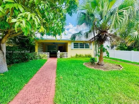 1551 Tyler Street Hollywood FL 33020