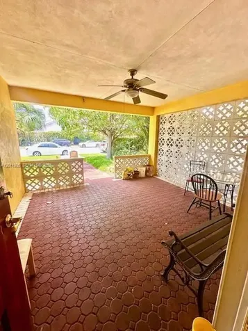 1551 Tyler Street Hollywood FL 33020