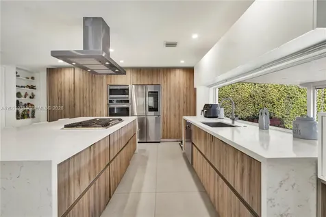 21015 NE 19th Court Miami FL 33179