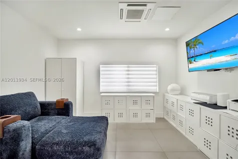 21015 NE 19th Court Miami FL 33179