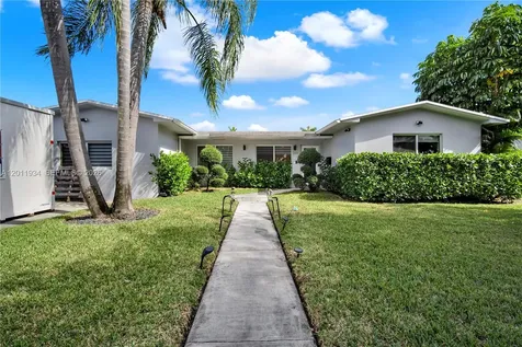 21015 NE 19th Court Miami FL 33179