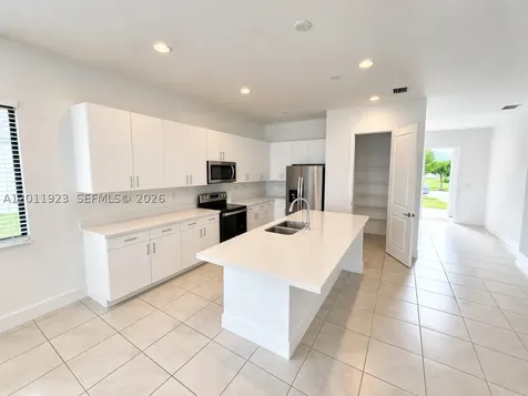 4993 Ofanto Lane Ave Maria FL 34142