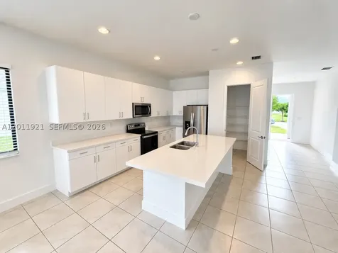 4993 Ofanto Lane Ave Maria FL 34142