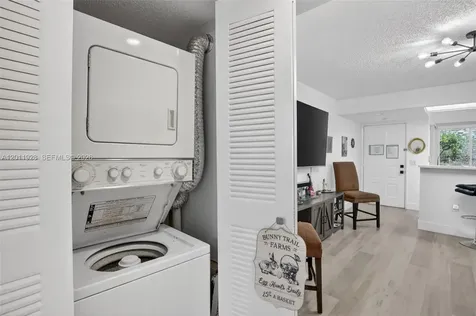 800 SW 137th Avenue Pembroke Pines FL 33027