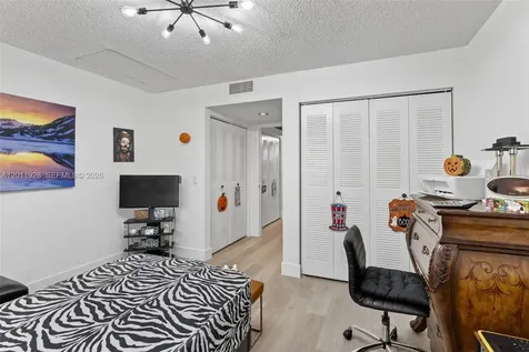 800 SW 137th Avenue Pembroke Pines FL 33027