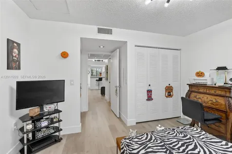 800 SW 137th Avenue Pembroke Pines FL 33027