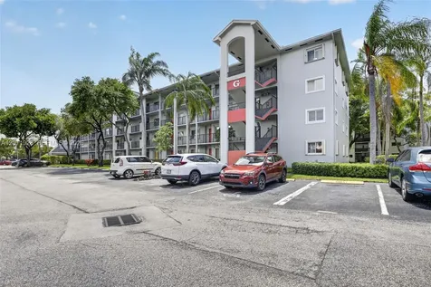 800 SW 137th Avenue Pembroke Pines FL 33027