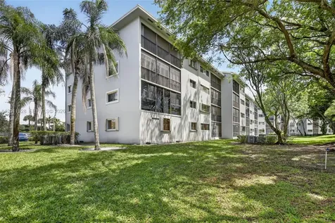 800 SW 137th Avenue Pembroke Pines FL 33027