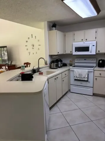 667 Woodgate Lane Sunrise FL 33326