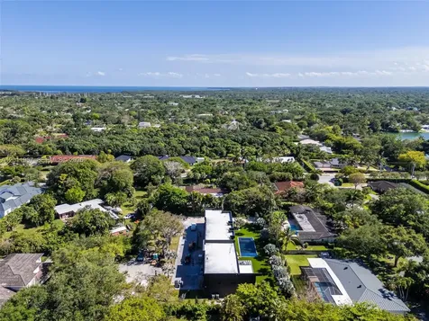 13500 SW 69th Avenue Pinecrest FL 33156