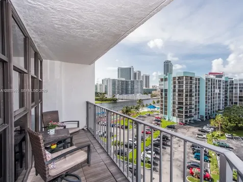 400 Leslie Drive Hallandale Beach FL 33009