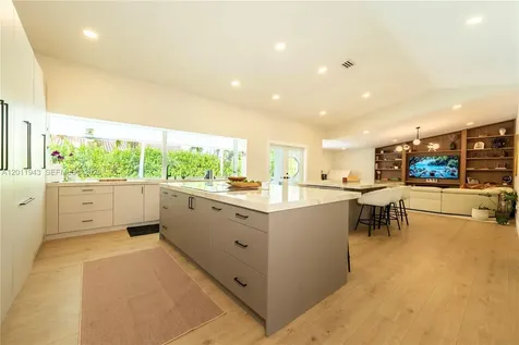 10461 SW 121st Street Miami FL 33176